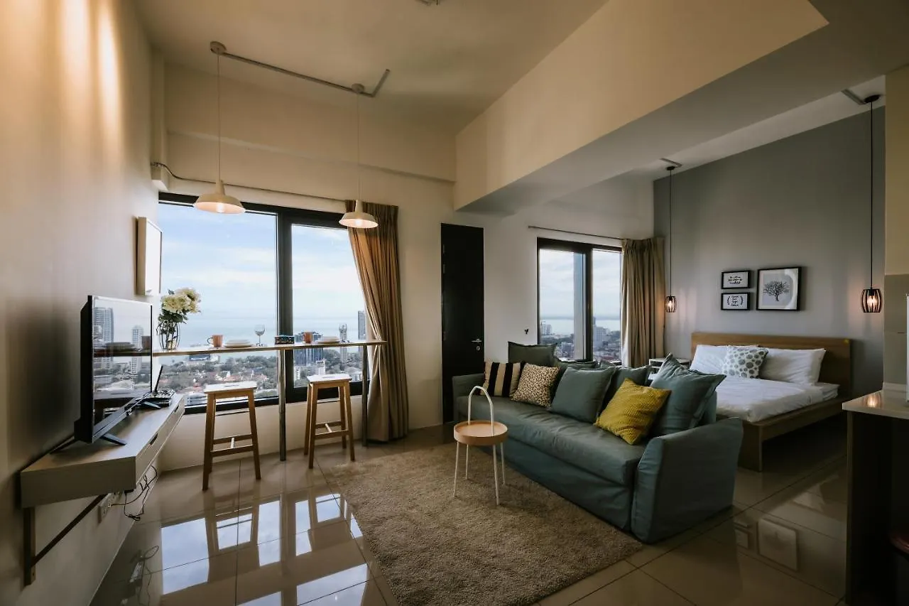 Muji Studio 2 - Seaview At 218 Tropicana Near Komtar Food Heaven With Netflix & Tv Box kontakter